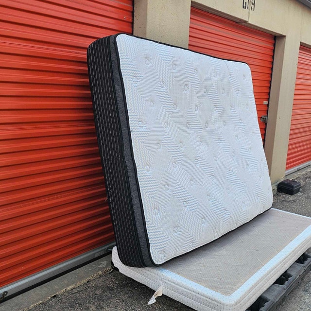 Queen Size Mattress for sale - photo 3