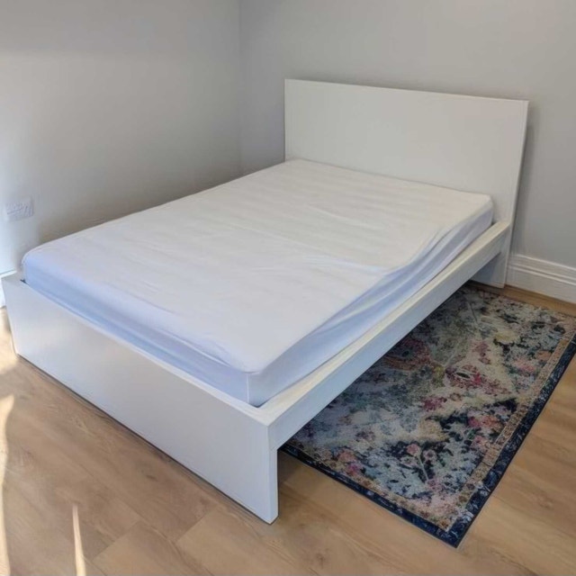 Delivery Available:- Queen bed for sale - photo 2