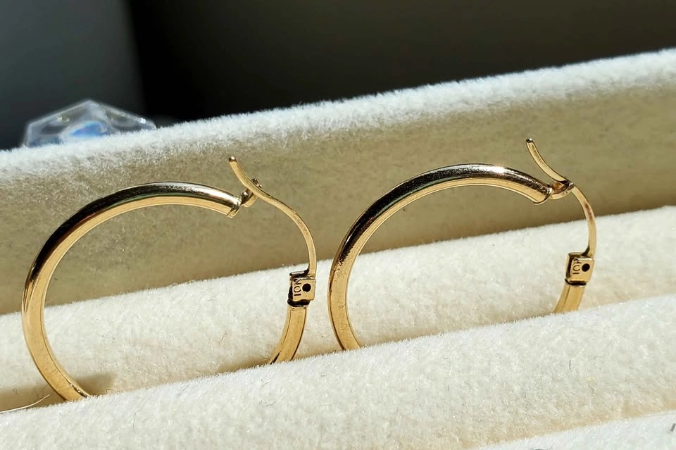 10K /14K Solid Gold Hoop Earrings • 1.47g • 22mm - photo 5