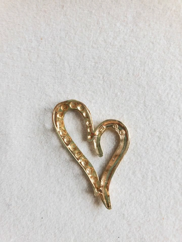14K Solid Gold Openwork Heart Pendant - photo 2