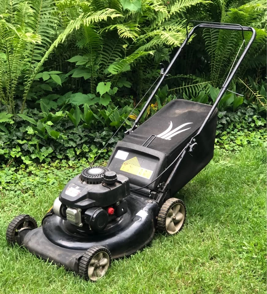 Yard Machines 140cc 3 in 1 Push mower - photo 3