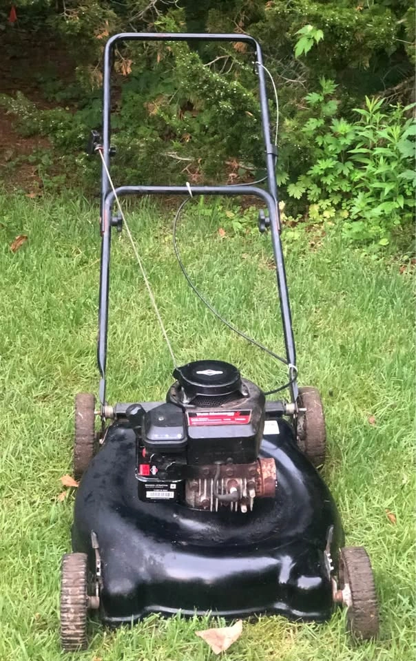 148cc Yard Machines Push mower - photo 5