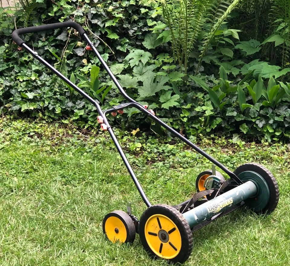 Yard works reel mower - photo 2