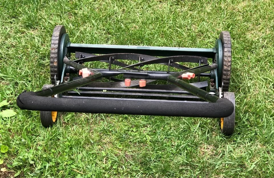 Yard works reel mower - photo 4