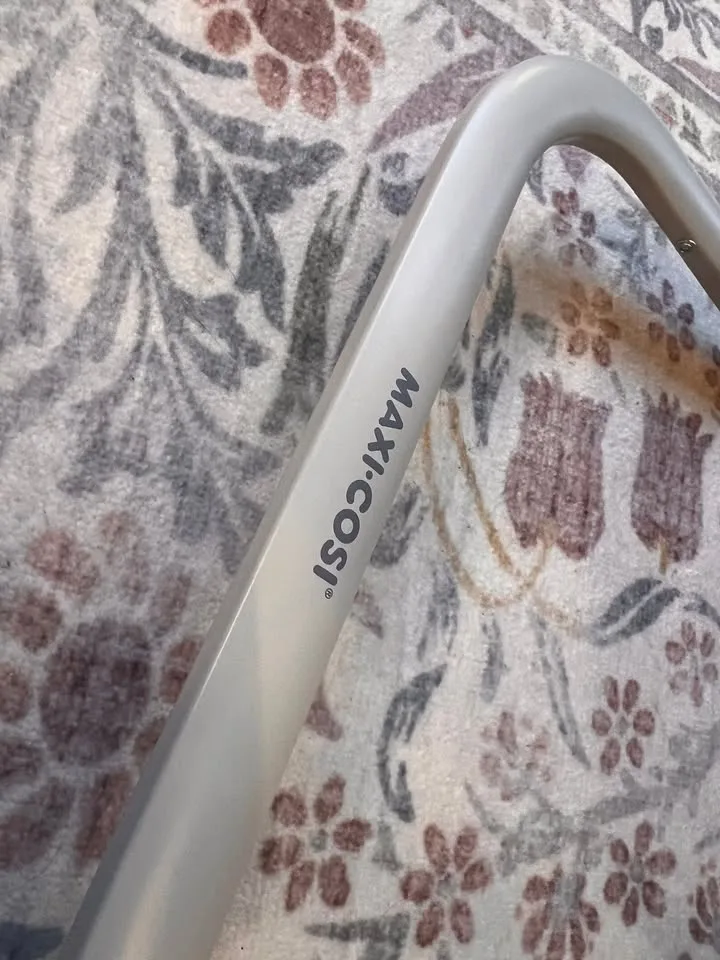 Orig. $160 Maxi Cosi 2-in-1 Kori Rocker - $109 OBO! image indicator(8)