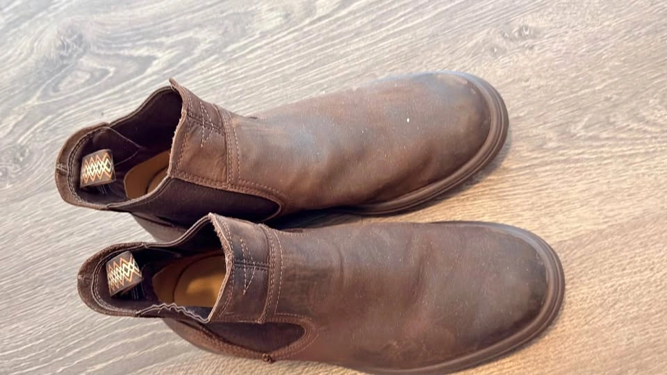 UGG Brown Leather Chelsea Boots