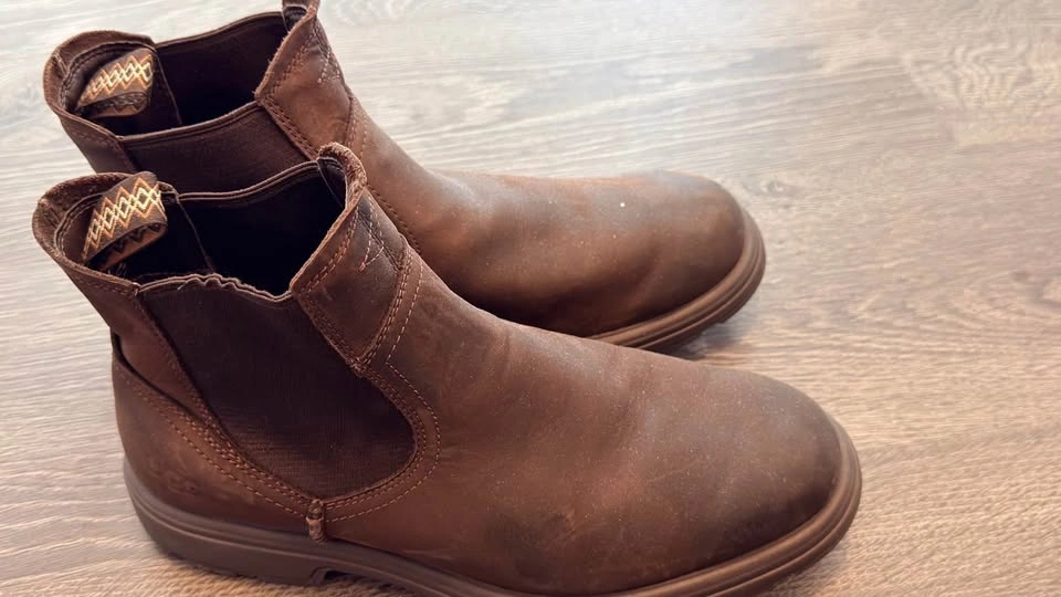 UGG Brown Leather Chelsea Boots - photo 2