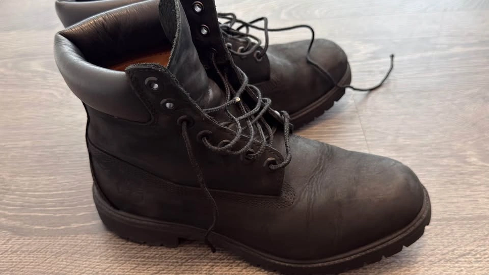 Timberland 6-Inch Premium Waterproof Boots Black Size 9M - photo 4
