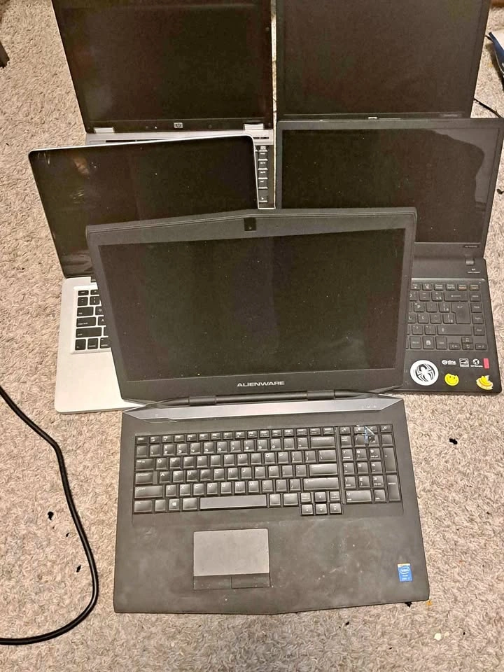Laptop Bundle - Parts / Repair Project - $250 OBO