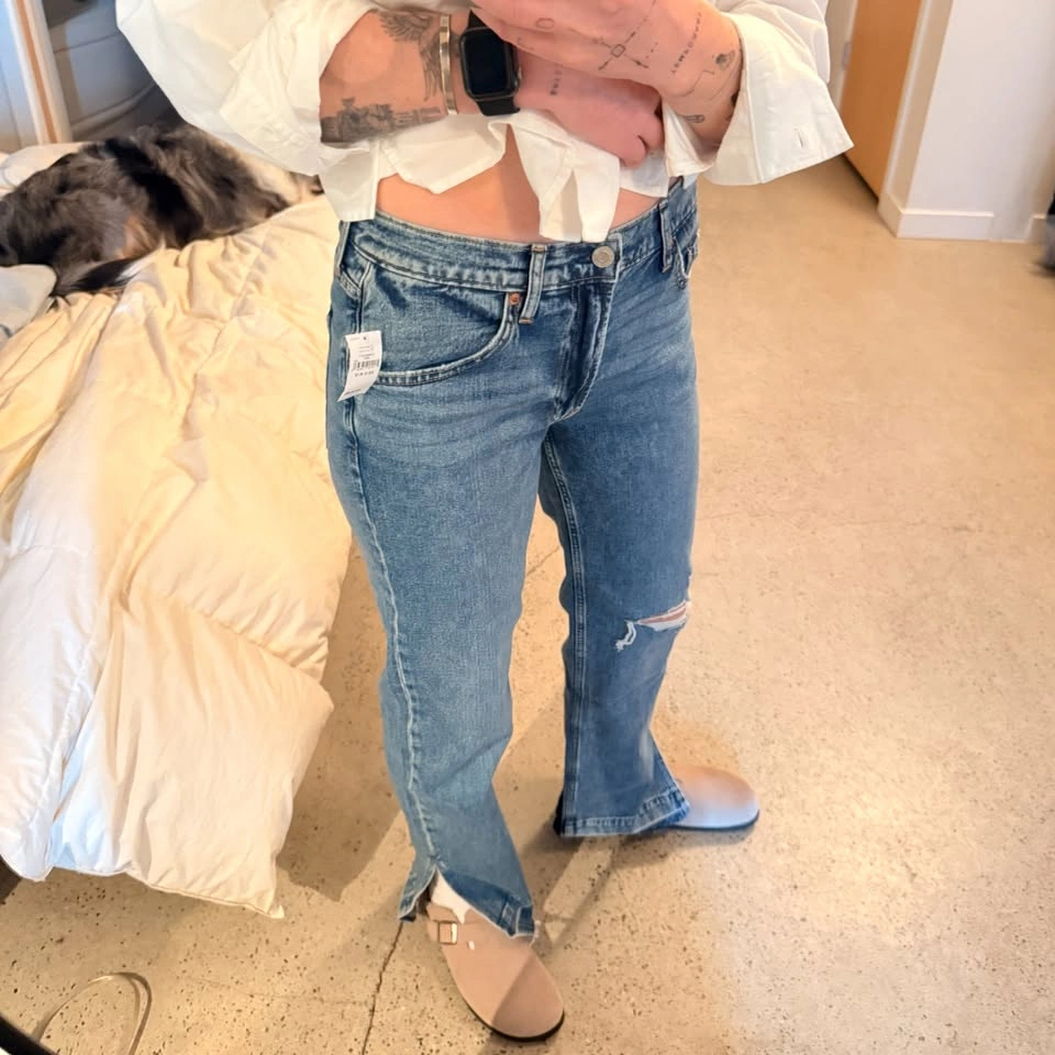 Gap ‘90s Mid Rise Jeans – Size 26 (new w/ tag) - photo 2