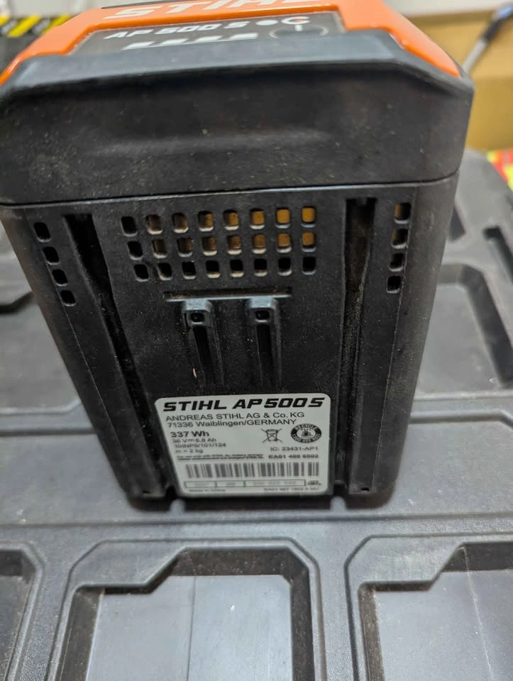STIHL batteries - photo 2