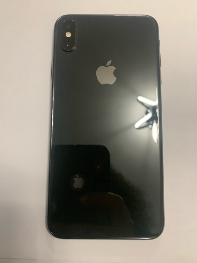 iPhone XS Max- Space Grey (FOR PARTS) - photo 2