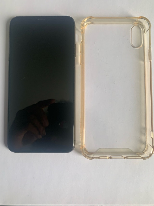 iPhone XS Max- Space Grey (FOR PARTS) - photo 4