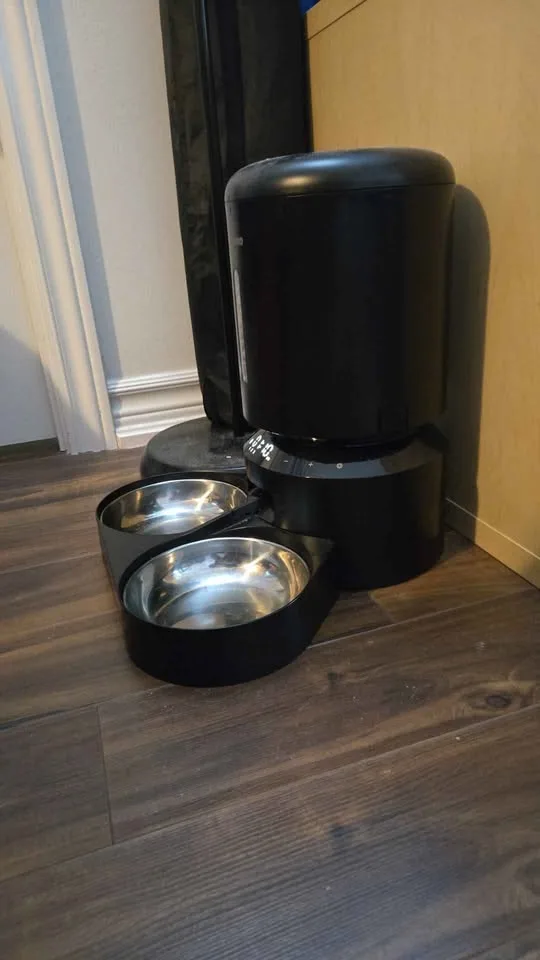 PETLIBRO Automatic Cat Feeder for Two Cats image indicator(2)