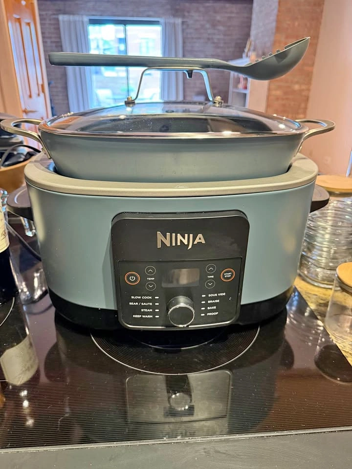 Ninja slow cooker 14-in-1 - must go today!