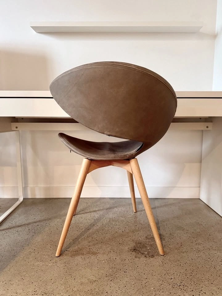 Italian Leather Twist Sculptural Accent Chair - photo 2