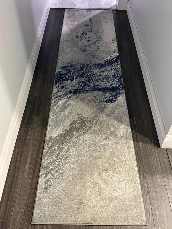 2’3”x10’ - Abstract grey blue runner rug
