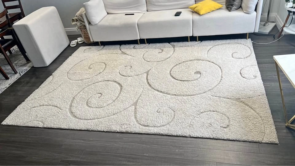 Large Cream Shag Area Rug 6'7" x 9'6"