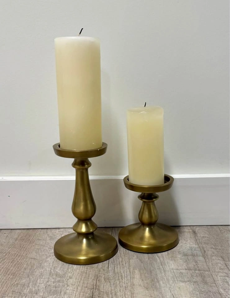 Set of 2 Real Wax Candles with Decorative Base