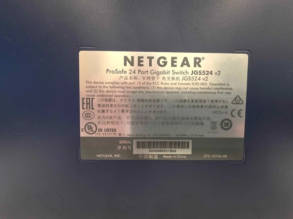 Netgear Prosafe JGS5224v2 24-port unmanaged switch - photo 4