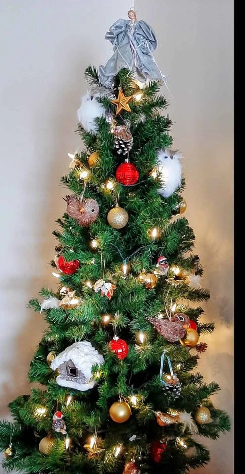 Slim Christmas tree, ornaments / decor, and wreath bundle - photo 3