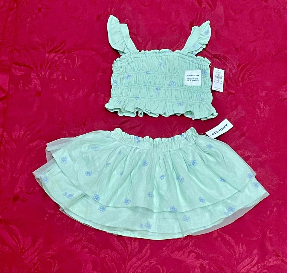 NEW 2T - 2 pc Summer Outfit - Old Navy