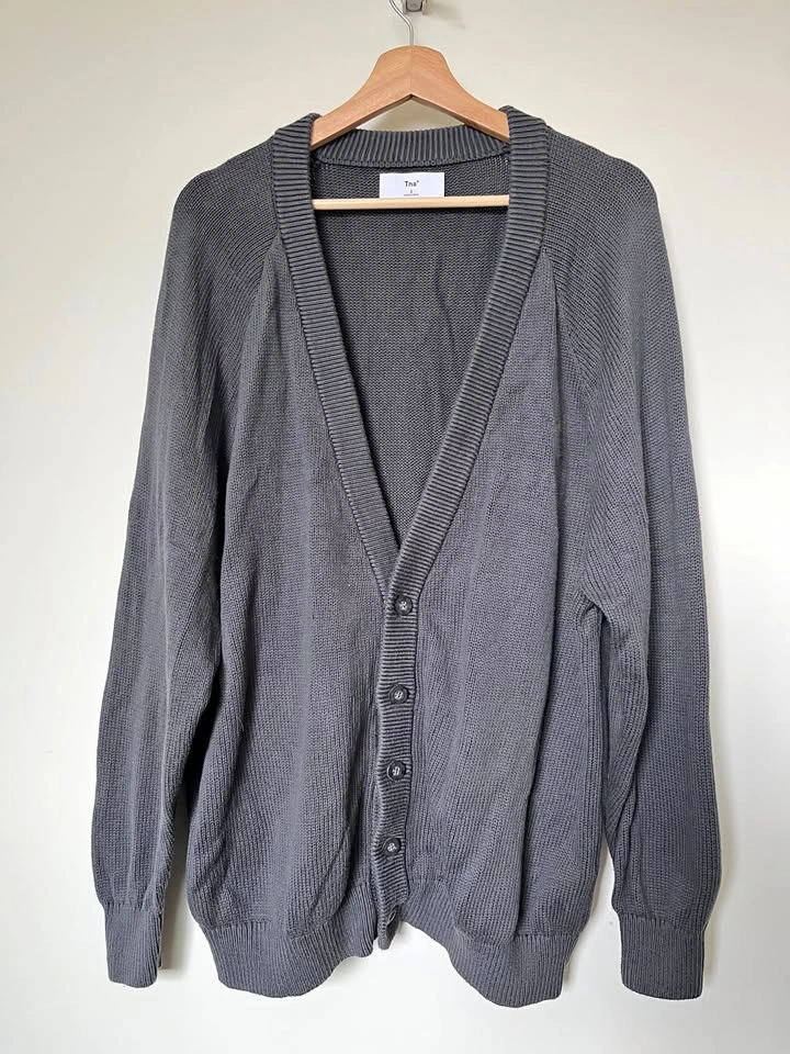 Grey TNA cardigan