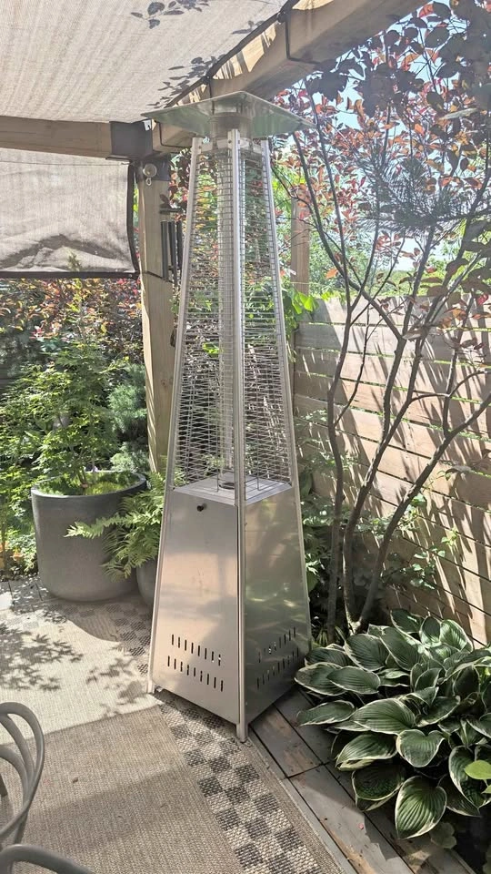 Propane Pyramid-Style Stainless Steel Aluminum Patio Heater