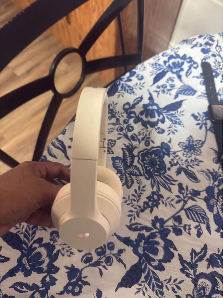 Headphones for sale - photo 2