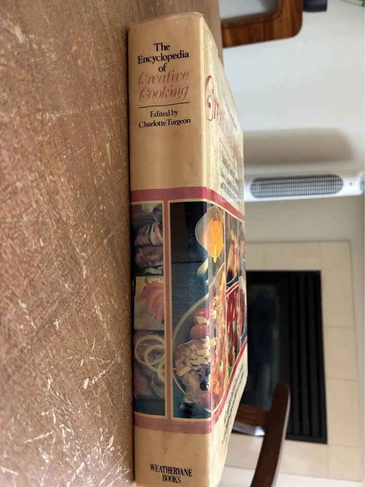 Vintage The Encyclopedia of Creative Cooking - photo 3