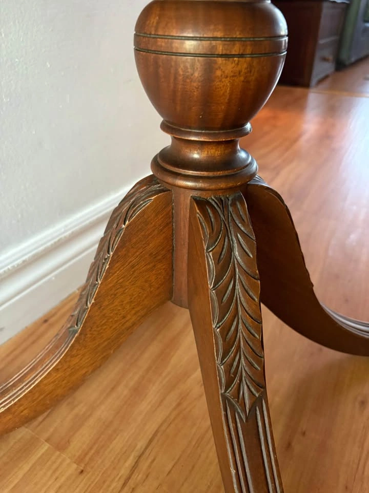 Vintage MCM 1950s Duncan Phyfe Style Drop-Leaf Table - photo 2