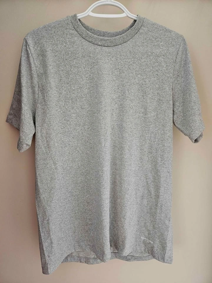 Brand new unworn mens t shirts size small - photo 4
