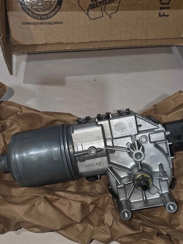 Wiper Motor - Mopar (68044087AA) - photo 2
