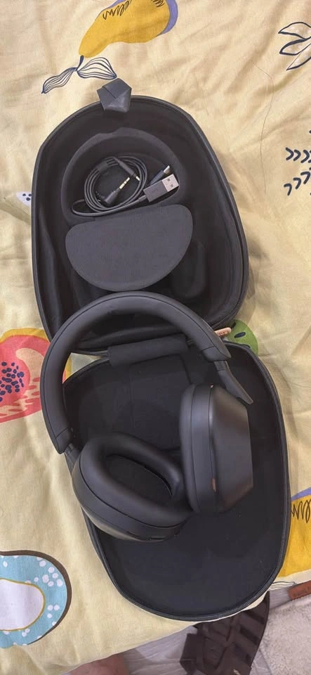 Sony WH-1000XM5 Wireless Noise-Cancelling Headphones - photo 2