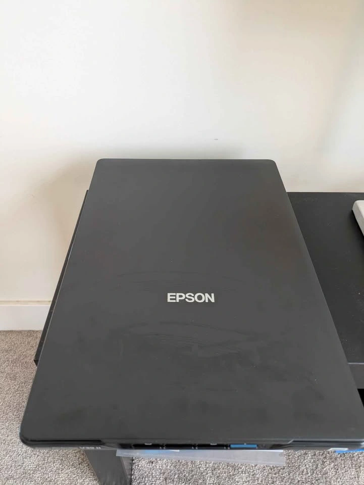 Epson Perfection V39 II Flatbed Photo Scanner - photo 2