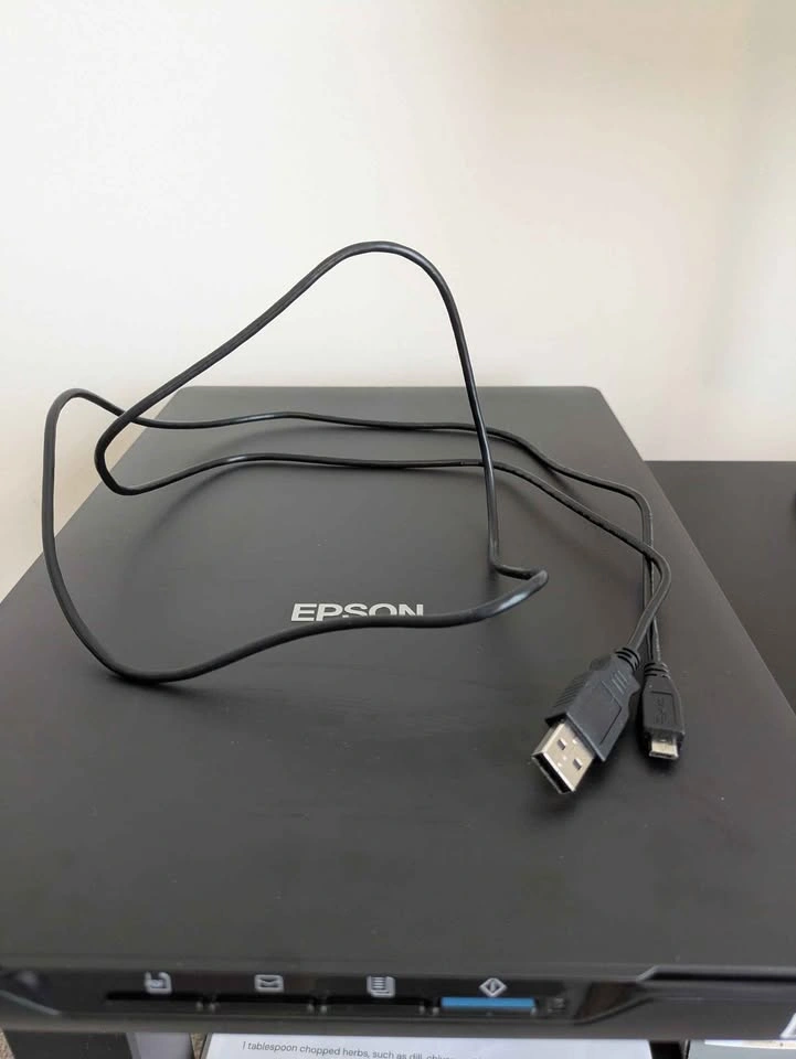 Epson Perfection V39 II Flatbed Photo Scanner - photo 3