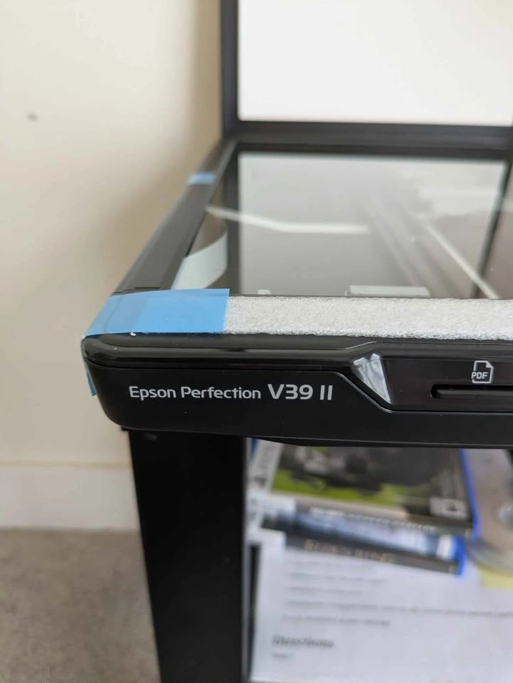Epson Perfection V39 II Flatbed Photo Scanner - photo 4