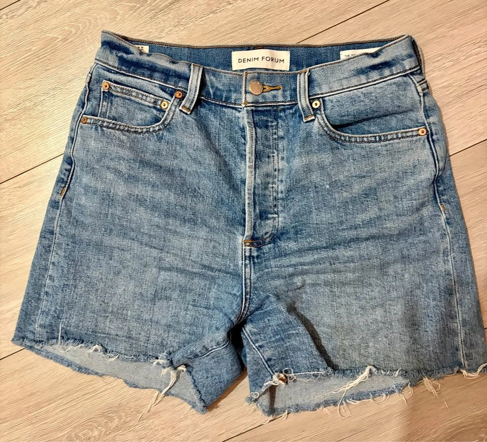 Denim Forum Arlo Mid Thigh Short