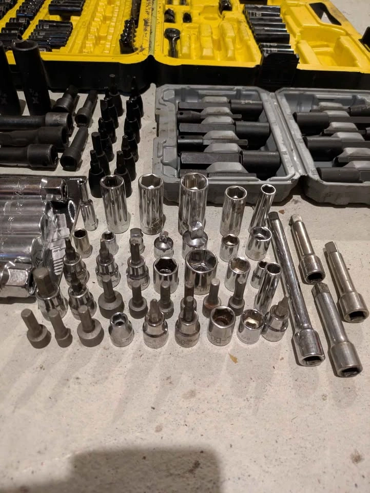 A Lot of Sockets - photo 5