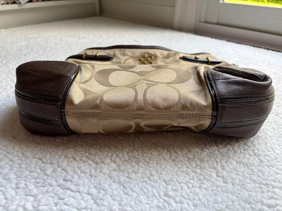 Coach Vintage Y2K Beige C Monogram Signature Canvas Peyton Hobo - photo 3