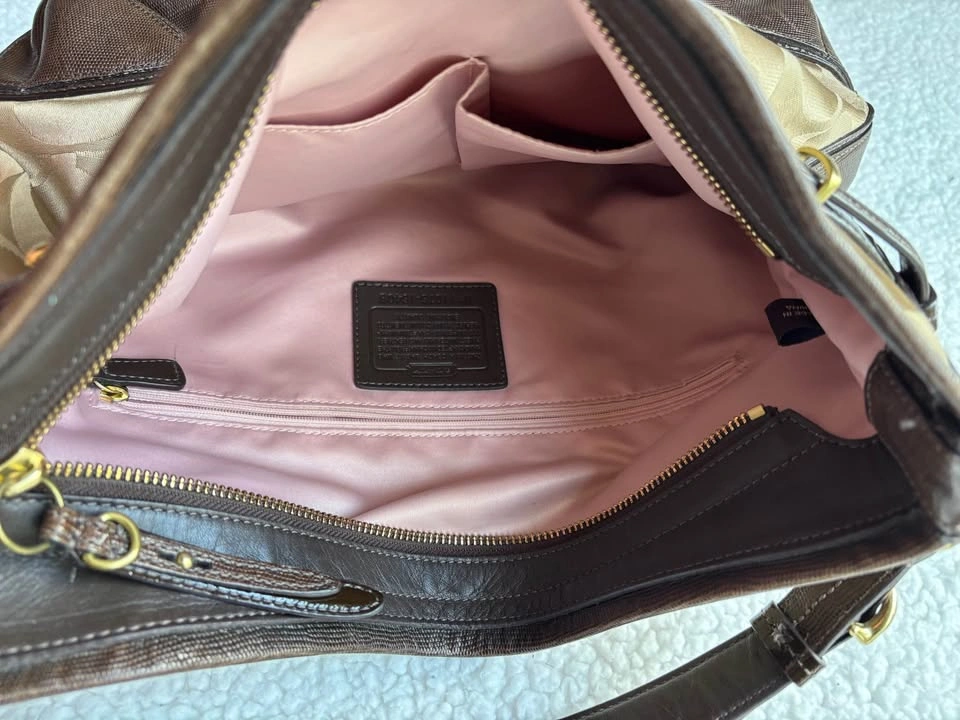 Coach Vintage Y2K Beige C Monogram Signature Canvas Peyton Hobo - photo 5