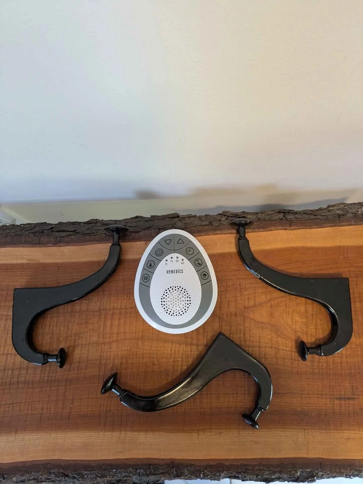 Three Wall-Mounted Hooks and HoMedics SoundSpa - photo 2