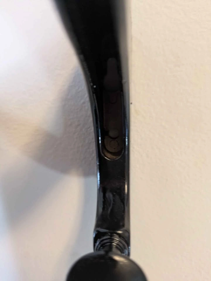 Three Wall-Mounted Hooks and HoMedics SoundSpa - photo 5