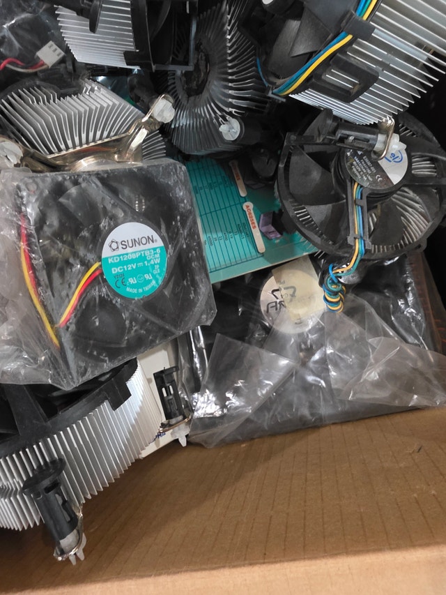 Big box of assorted Intel/AMD CPU Coolers - photo 2