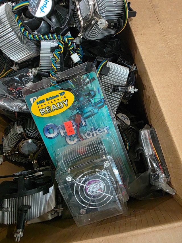 Big box of assorted Intel/AMD CPU Coolers - photo 3