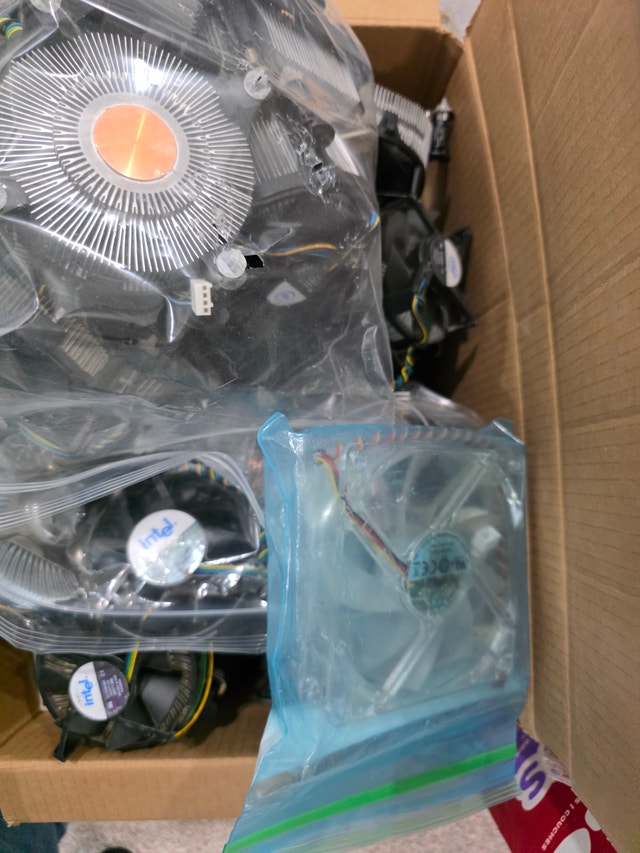 Big box of assorted Intel/AMD CPU Coolers - photo 4