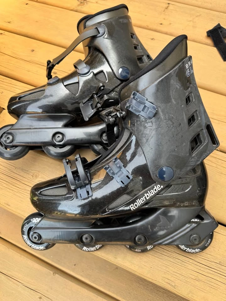 2 Complete Rollerblade Sets with Bauer Protective Gear - photo 3
