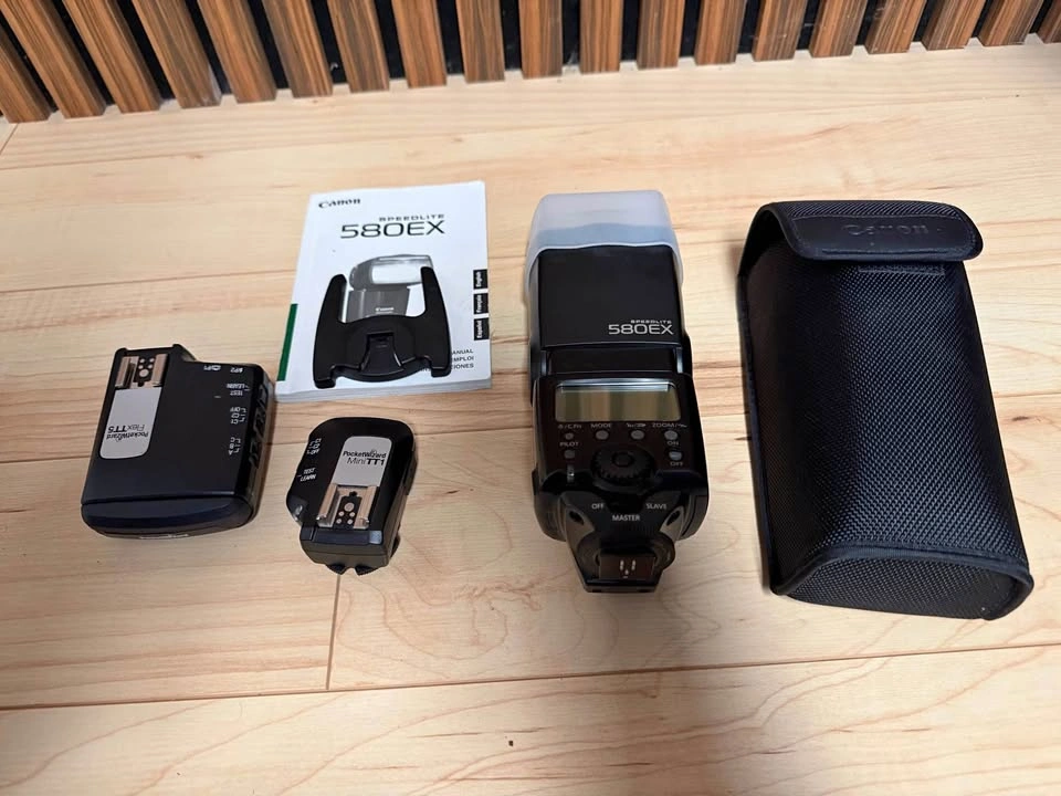 Canon 580EX Flash with Pocket Wizard Flex Mini TT1 and Flex TT5