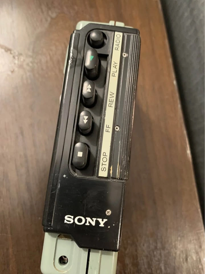 Sony Walkman Cassette Radio WM F-45 - photo 4