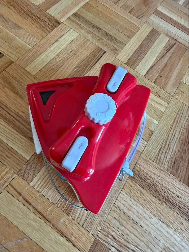 Magnetic Double-Sided Window Cleaner